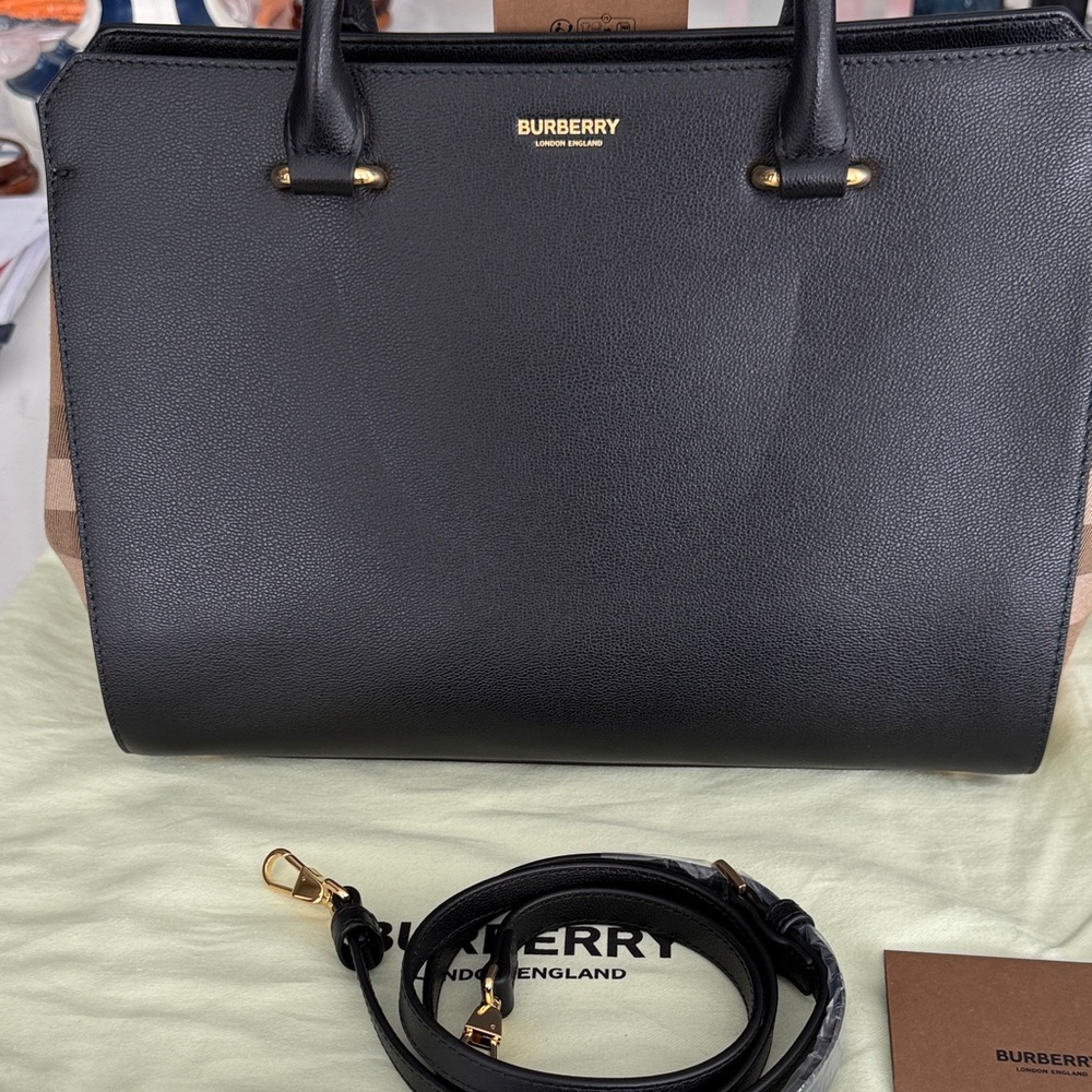Burberry Banwell Check Bag Black - Picture 8 of 16